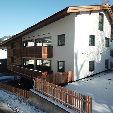 Almhittn - Luxus Appartements Finkenberg Exterior foto